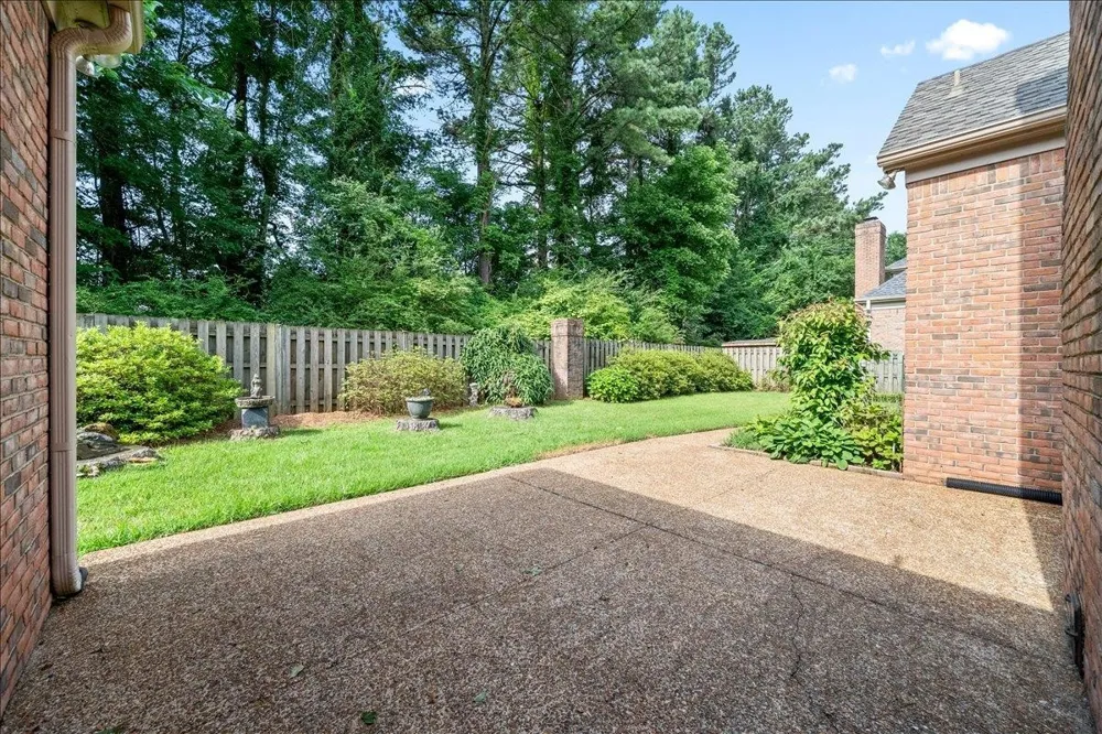 6619 RUE BEAUMONDE DR Memphis, TN 38120