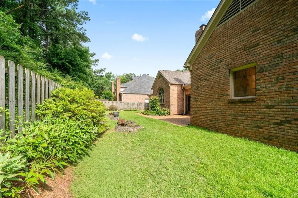 6619 RUE BEAUMONDE DR Memphis, TN 38120