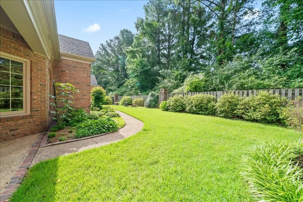 6619 RUE BEAUMONDE DR Memphis, TN 38120