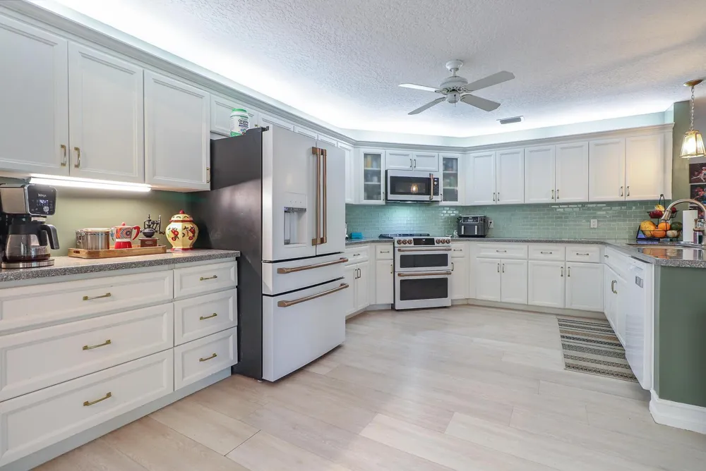 8259 155th Place Palm Beach Gardens, FL 33418