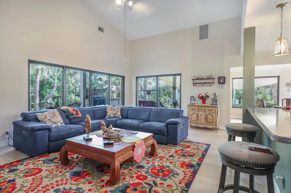 8259 155th Place Palm Beach Gardens, FL 33418