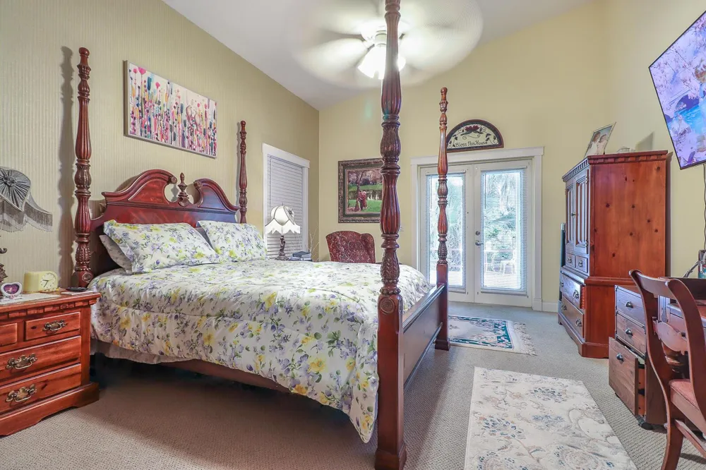 8259 155th Place Palm Beach Gardens, FL 33418