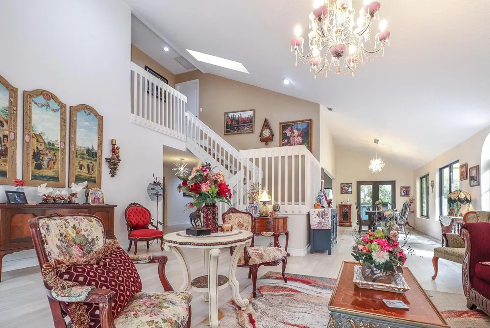 8259 155th Place Palm Beach Gardens, FL 33418