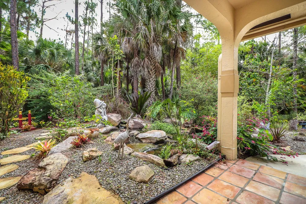 8259 155th Place Palm Beach Gardens, FL 33418