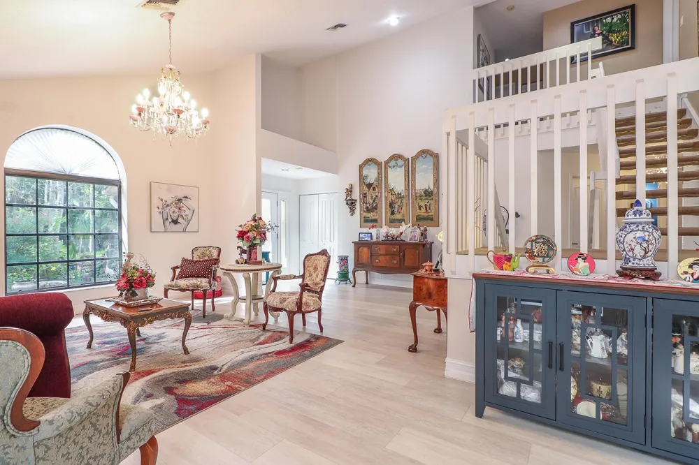 8259 155th Place Palm Beach Gardens, FL 33418