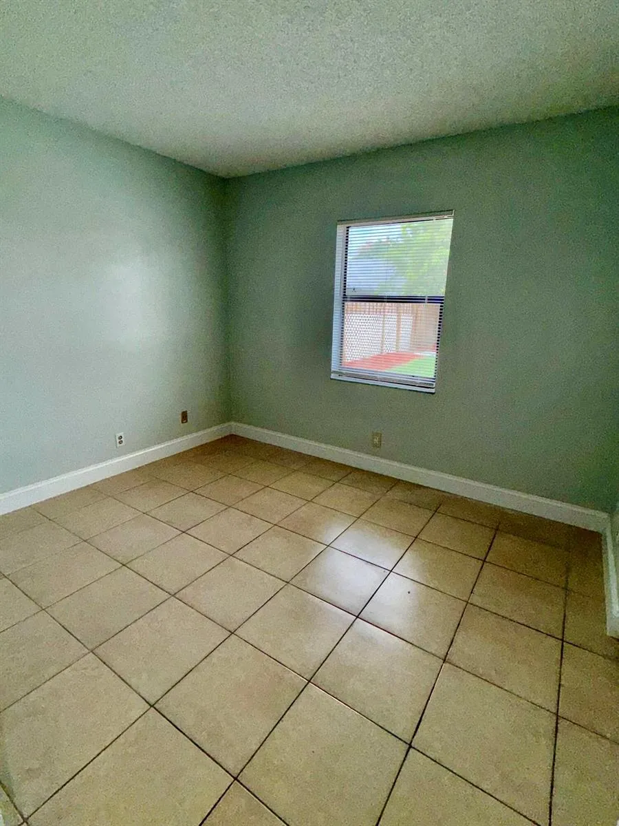 9392 Affirmed Lane Boca Raton, FL 33496