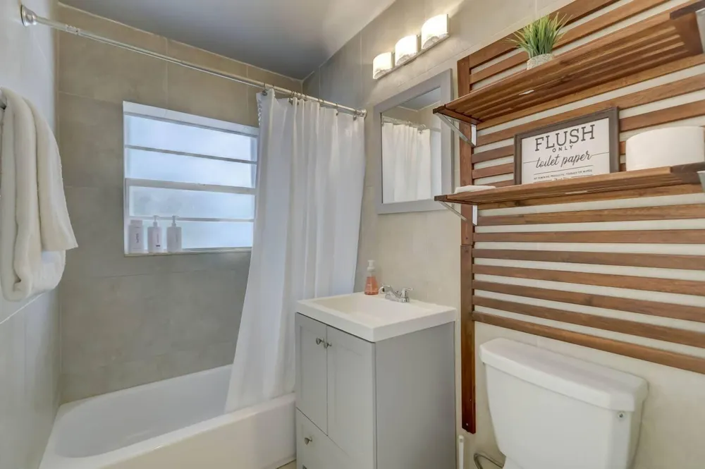 2740 NE 30th Place #1-2 Fort Lauderdale, FL 33306