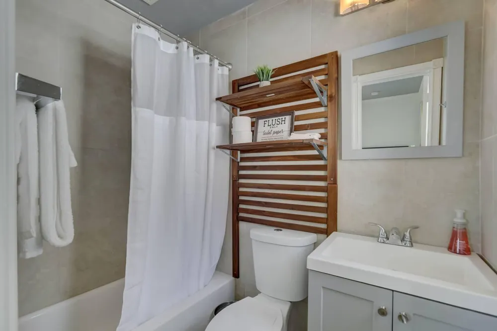 2740 NE 30th Place #1-2 Fort Lauderdale, FL 33306