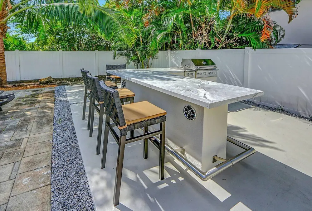 2740 NE 30th Place #1-2 Fort Lauderdale, FL 33306