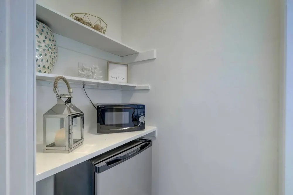 2740 NE 30th Place #1-2 Fort Lauderdale, FL 33306
