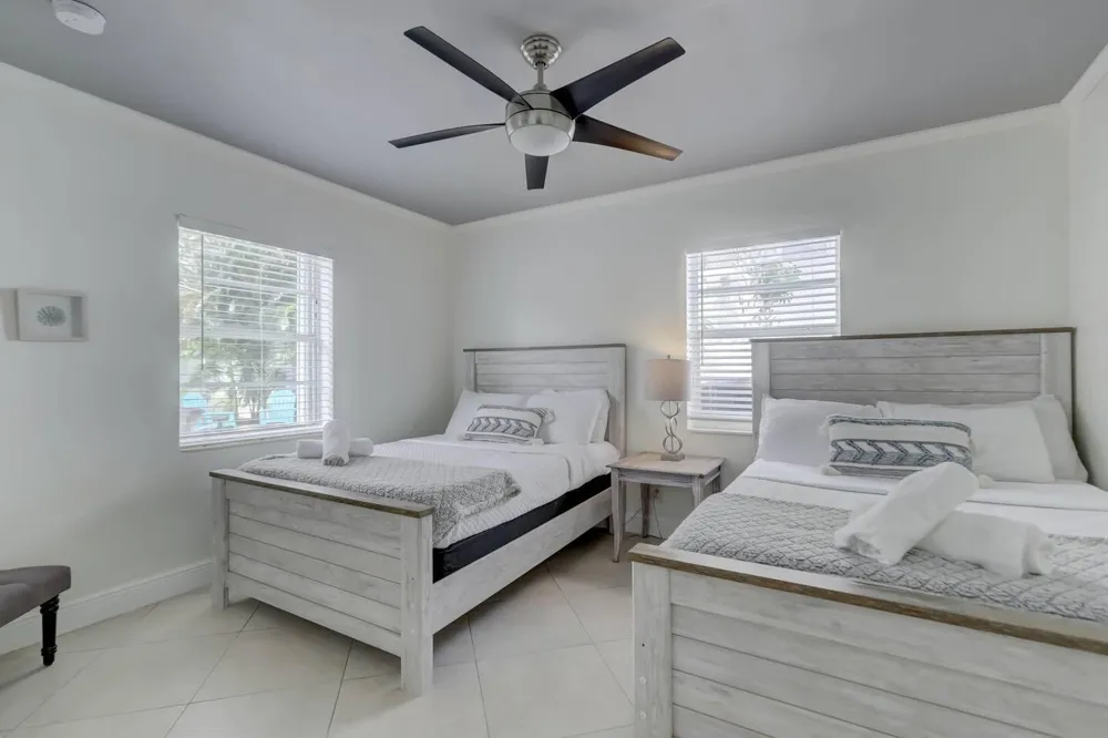 2740 NE 30th Place #1-2 Fort Lauderdale, FL 33306