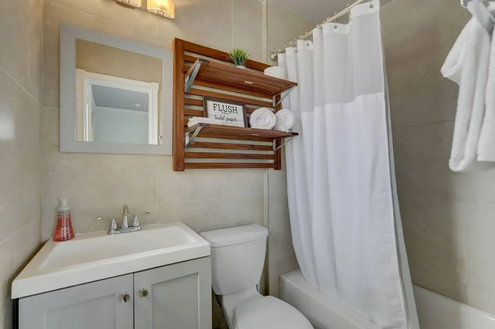2740 NE 30th Place #1-2 Fort Lauderdale, FL 33306