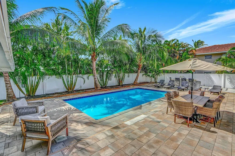 2740 NE 30th Place #1-2 Fort Lauderdale, FL 33306