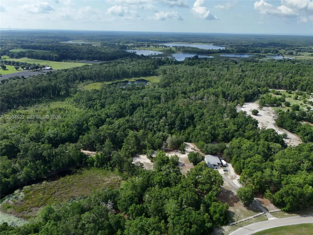 141 STRAWBERRY ST Other City - In The State Of Florida, FL 32181