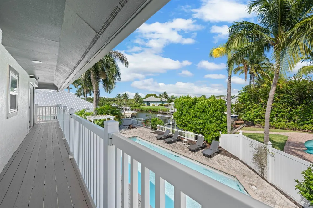 121 Queen Eugenia Court Hutchinson Island, FL 34949