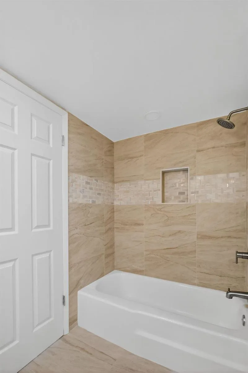 100 Waterway Road #A304 Tequesta, FL 33469