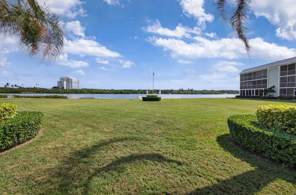 100 Waterway Road #A304 Tequesta, FL 33469