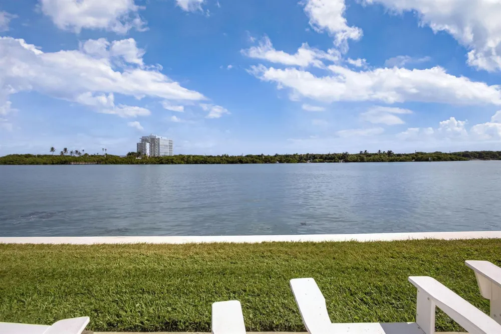 100 Waterway Road #A304 Tequesta, FL 33469