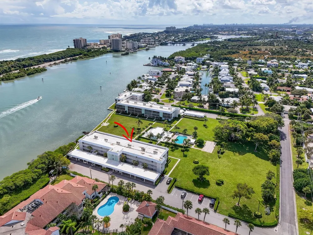 100 Waterway Road #A304 Tequesta, FL 33469