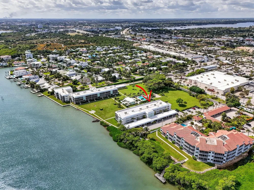 100 Waterway Road #A304 Tequesta, FL 33469