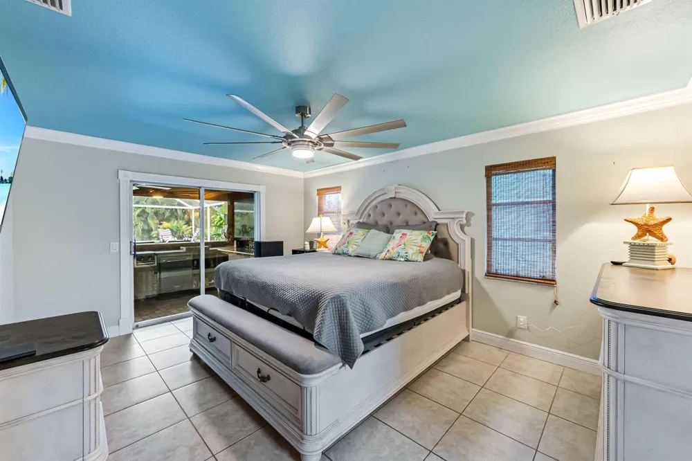 2812 SW 29th Avenue Cape Coral, FL 33914