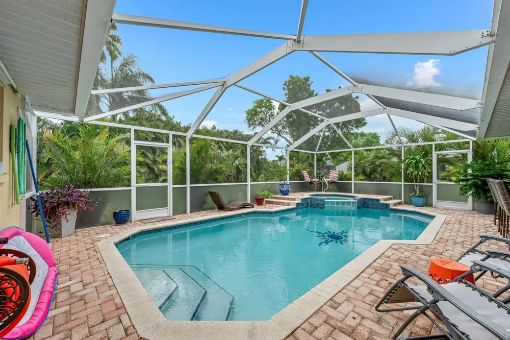 2812 SW 29th Avenue Cape Coral, FL 33914