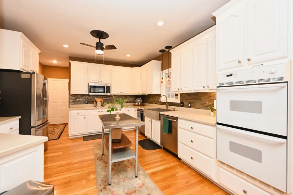 107 Greenfield Ln Castalian Springs, TN 37031