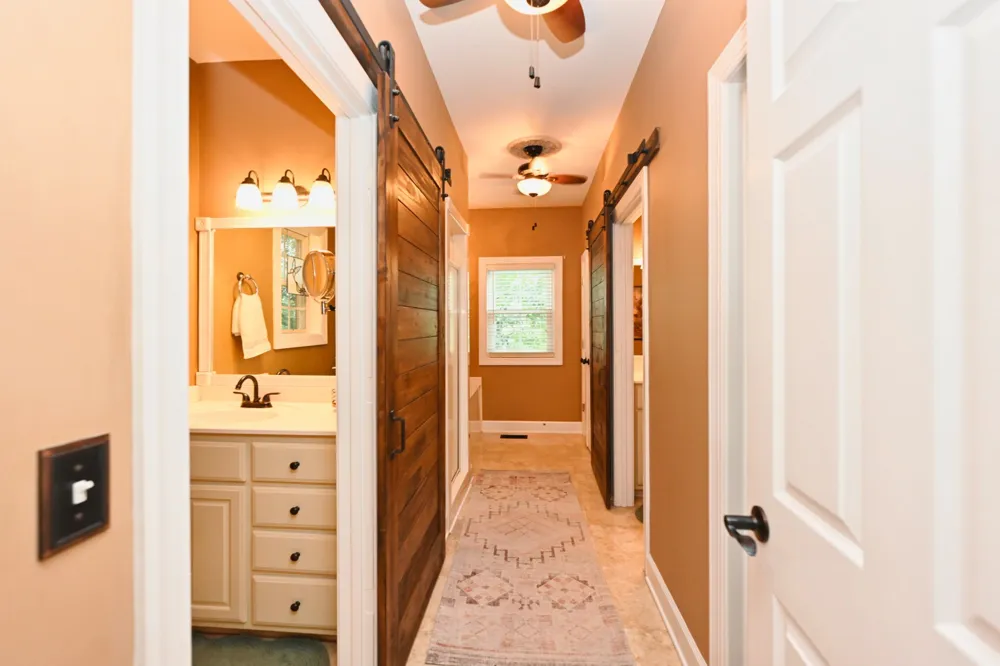 107 Greenfield Ln Castalian Springs, TN 37031