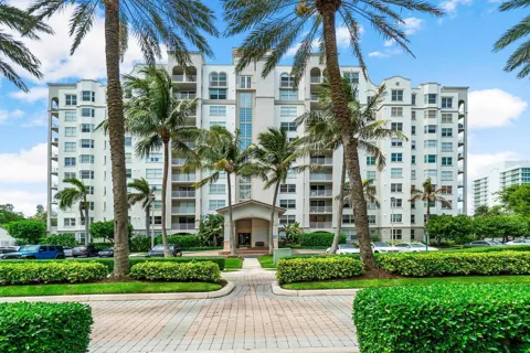 3606 S Ocean Boulevard #402