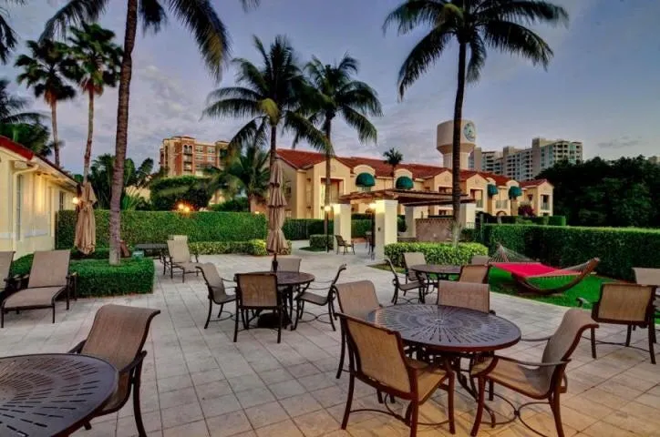 3606 S Ocean Boulevard #402 Highland Beach, FL 33487
