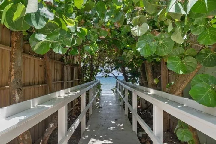3606 S Ocean Boulevard #402 Highland Beach, FL 33487