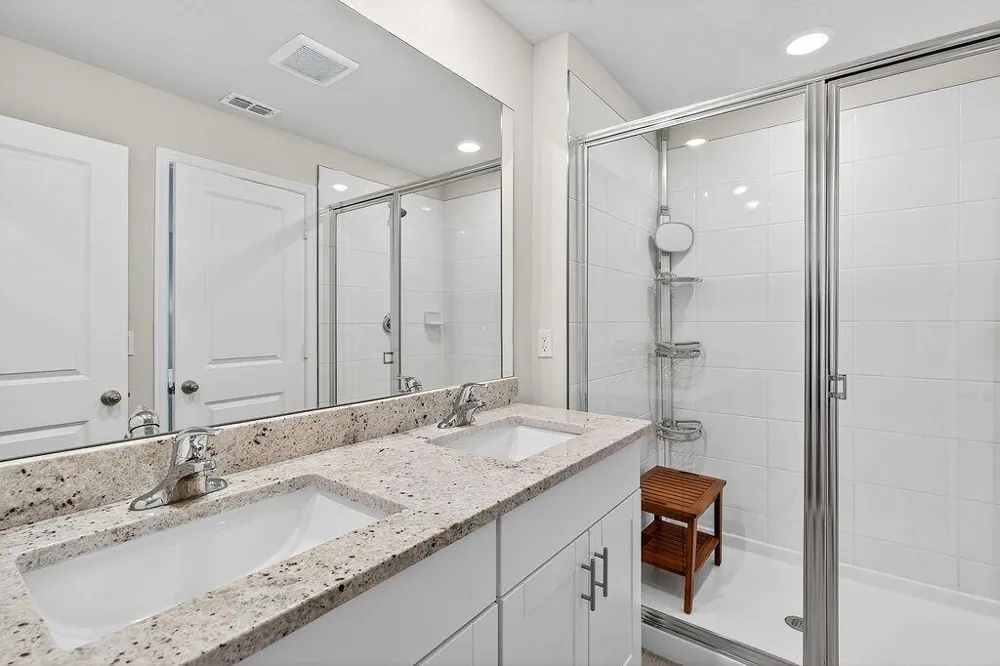 5696 SE Edgewater Circle Stuart, FL 34997