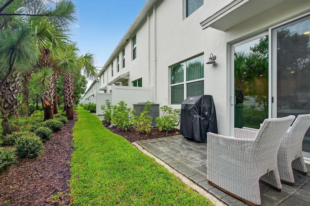 5696 SE Edgewater Circle Stuart, FL 34997