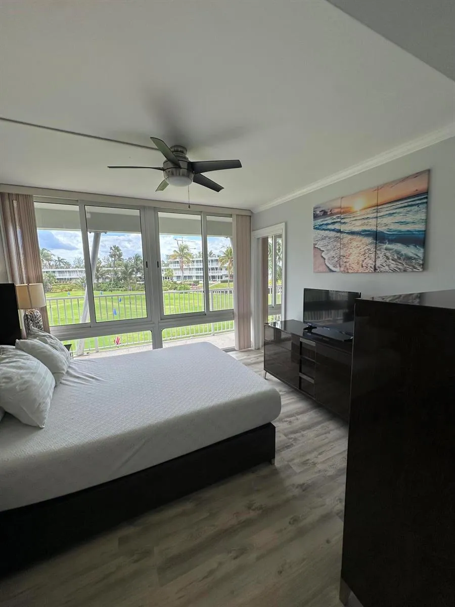 1221 Hillsboro Mile #41b Hillsboro Beach, FL 33062