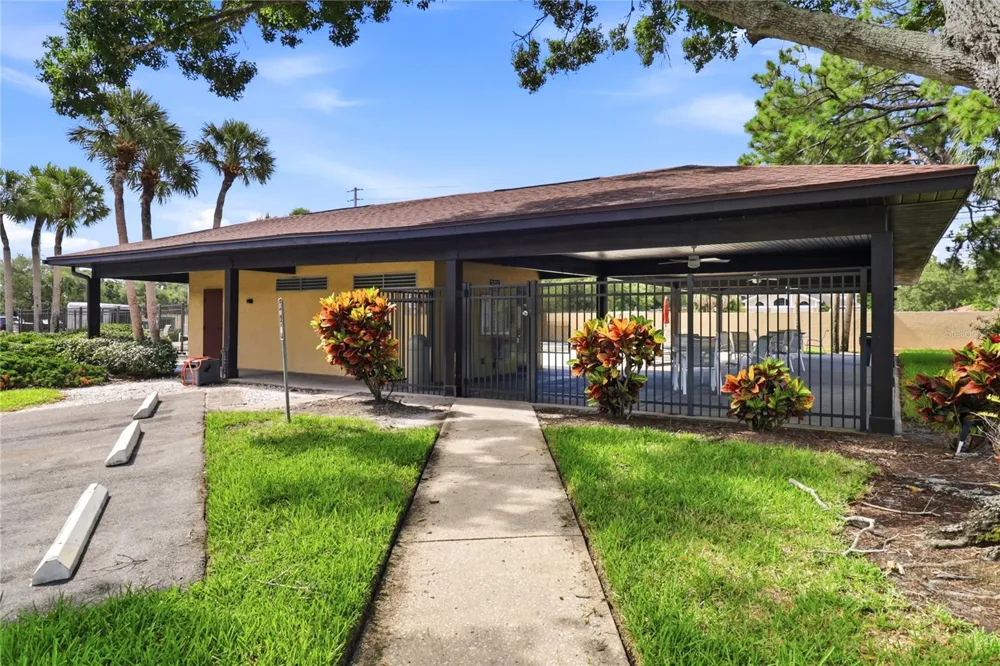 2685 SABAL SPRINGS CIRCLE #105 Clearwater, FL 33761
