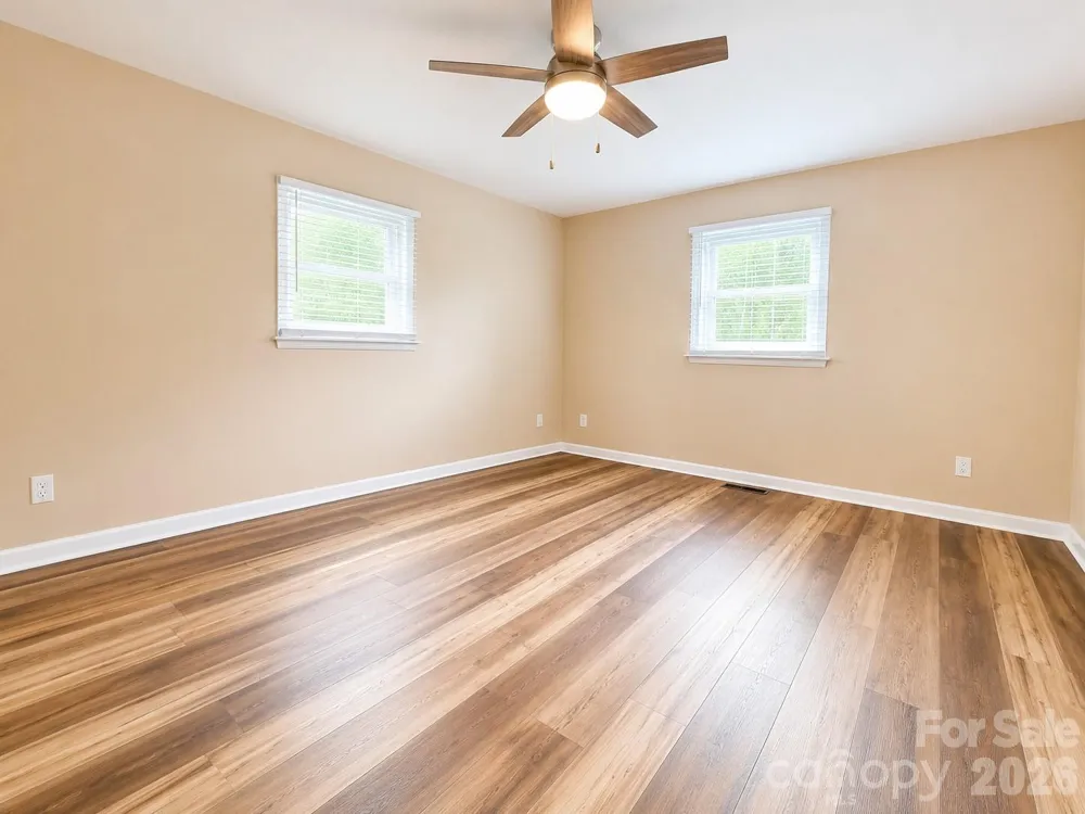 114 Falling Waters Road #2 Hendersonville, NC 28792