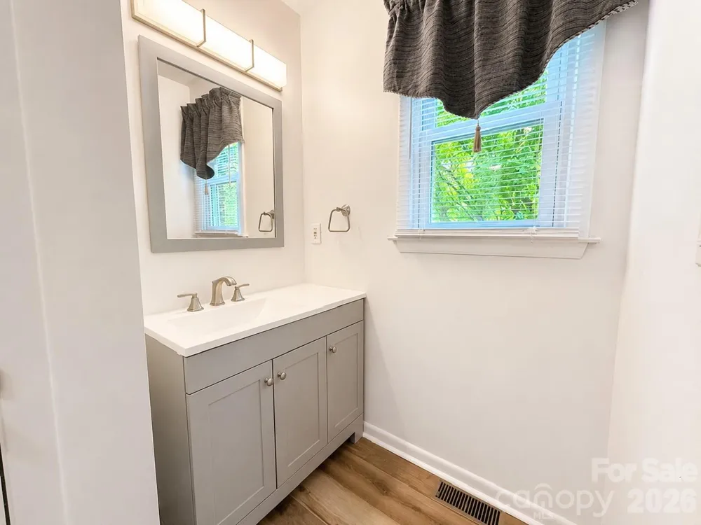 114 Falling Waters Road #2 Hendersonville, NC 28792