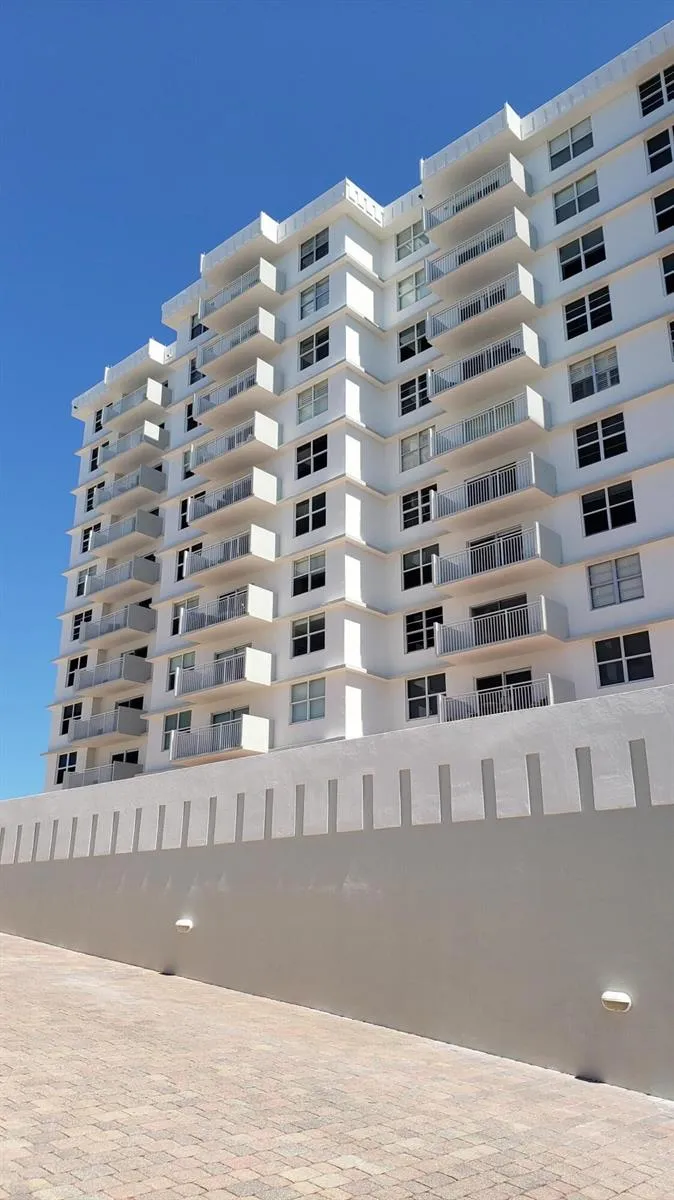 4511 S Ocean Boulevard #904 Highland Beach, FL 33487