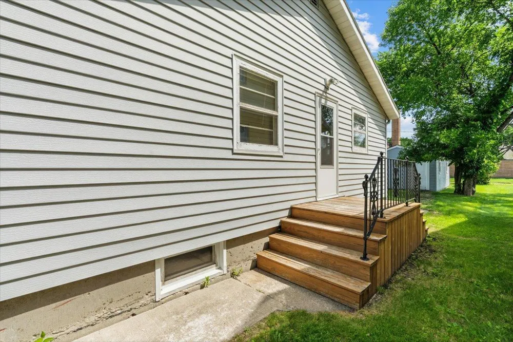 606 7th Street Wahpeton, ND 58075