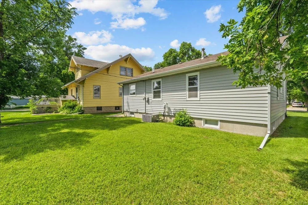 606 7th Street Wahpeton, ND 58075