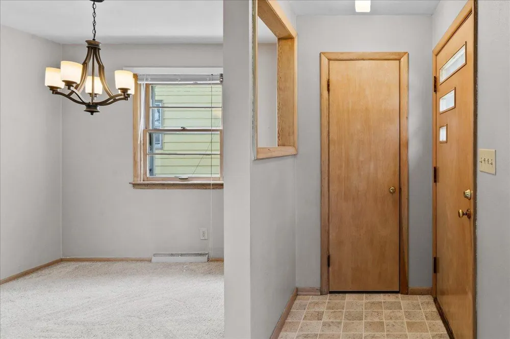 606 7th Street Wahpeton, ND 58075