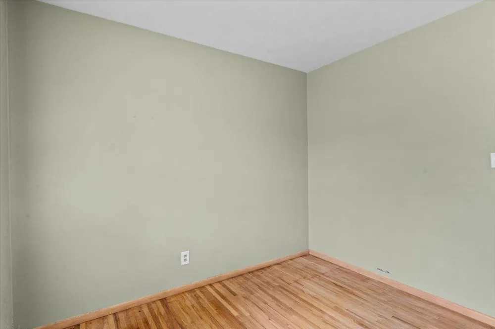 606 7th Street Wahpeton, ND 58075