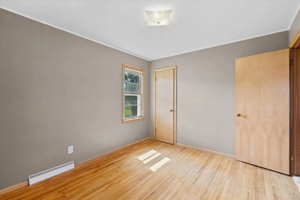 606 7th Street Wahpeton, ND 58075