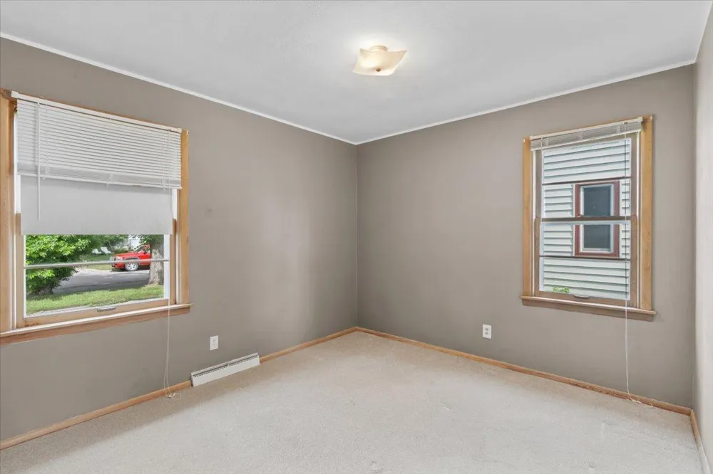 606 7th Street Wahpeton, ND 58075