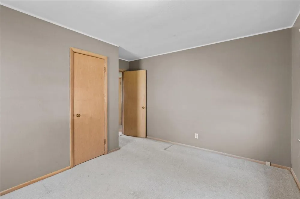 606 7th Street Wahpeton, ND 58075
