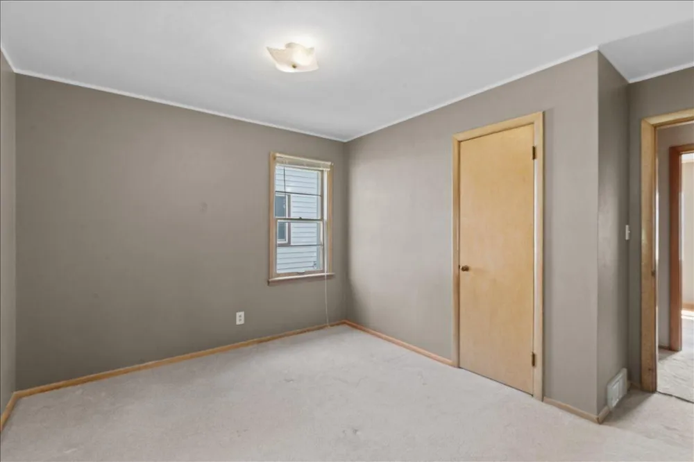 606 7th Street Wahpeton, ND 58075