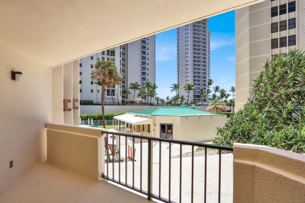 2800 Ocean Drive #A-2b Singer Island, FL 33404