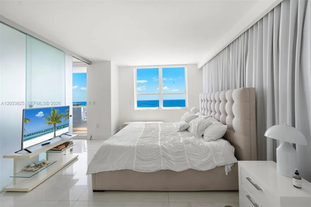90 Alton Rd #PH3209 Miami Beach, FL 33139