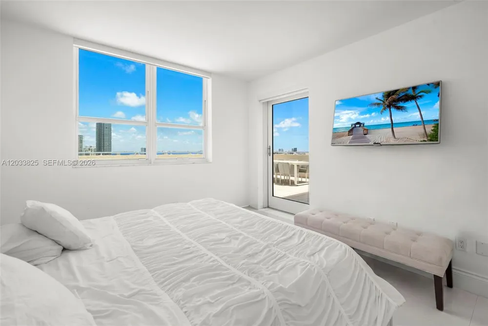 90 Alton Rd #PH3209 Miami Beach, FL 33139