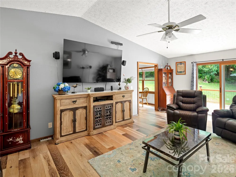 5 Harrison Hill Road Swannanoa, NC 28778